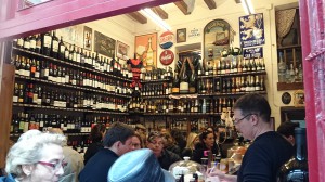 Eftermiddagsstämning på Quimet & Quimet.